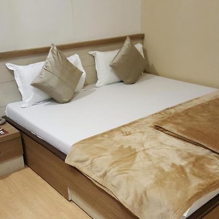 Hotel Oasis Bombaj Zewnętrze zdjęcie