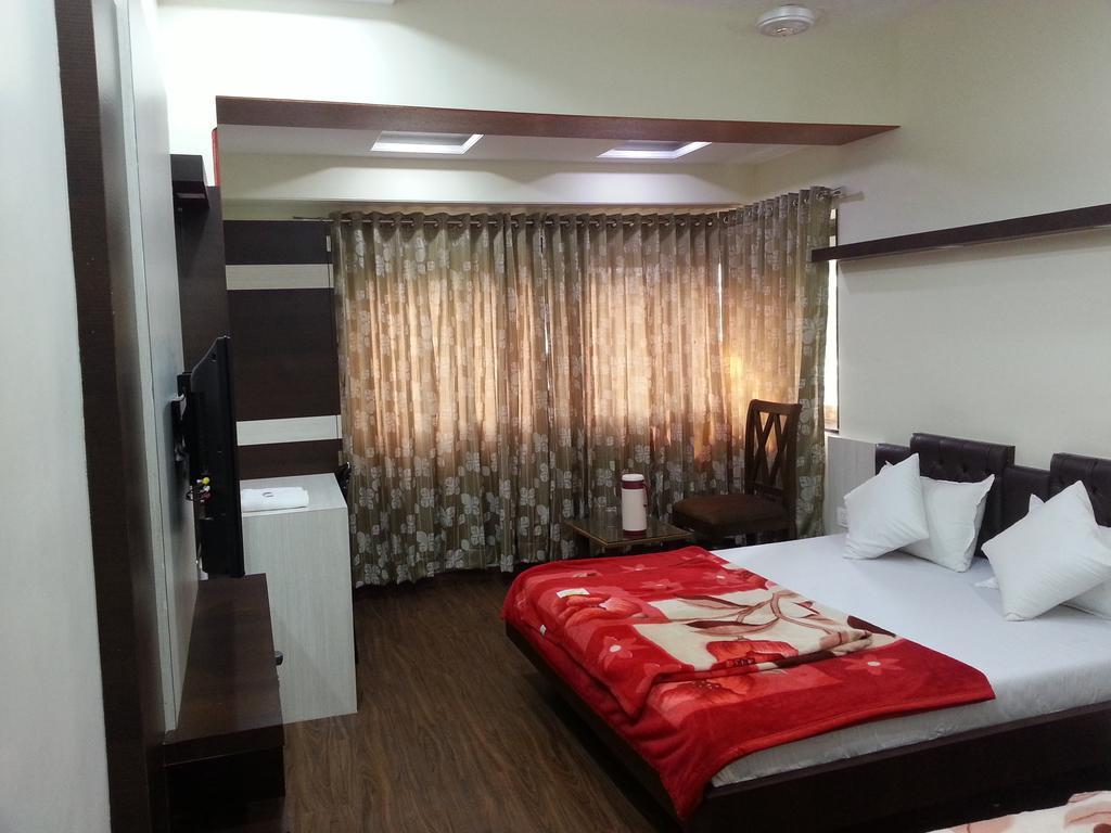 Hotel Oasis Bombaj Pokój zdjęcie