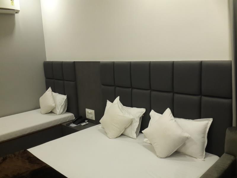 Hotel Oasis Bombaj Zewnętrze zdjęcie